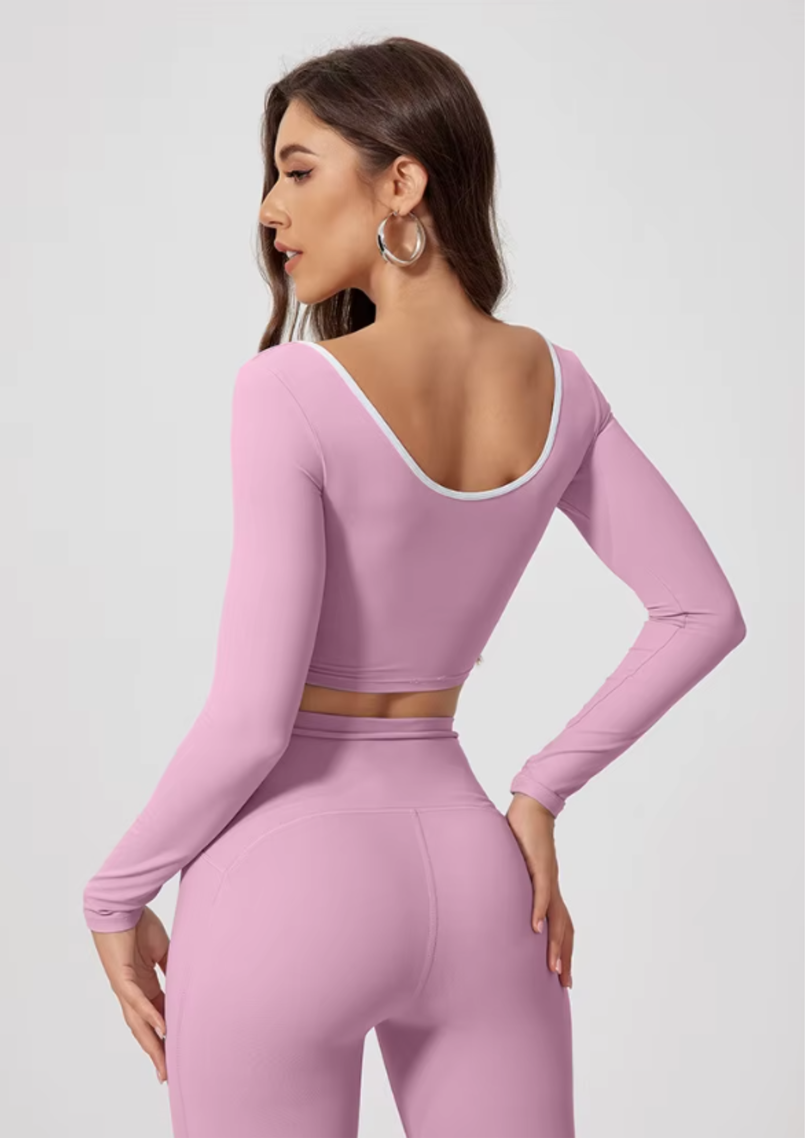 TOP MOOVLACE