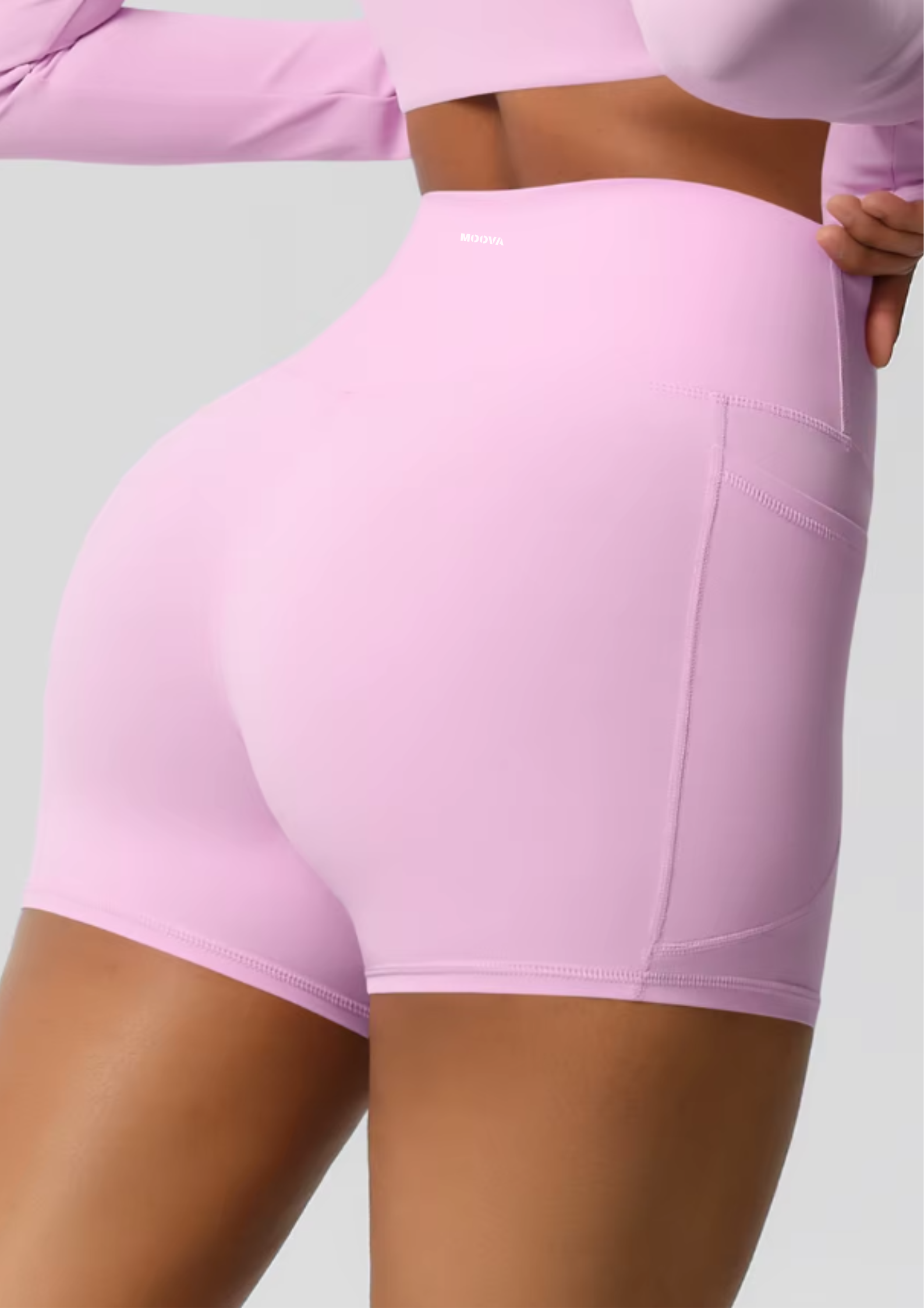 SHORT MOOVINA